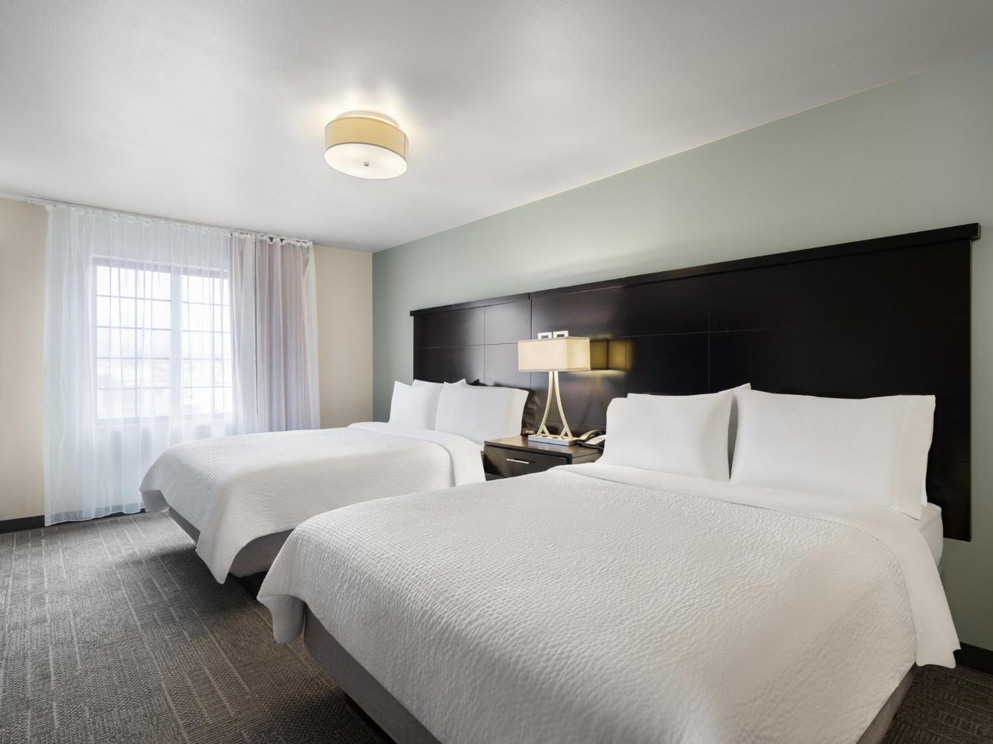 Staybridge By Ihg Hotel 3*