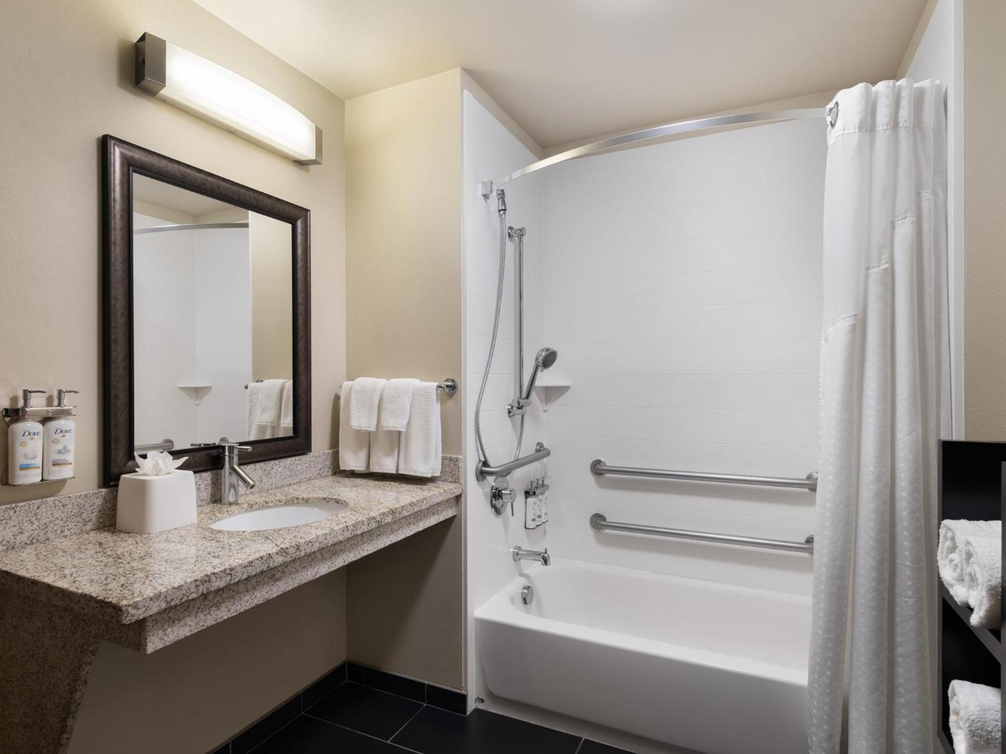 Staybridge By Ihg Hotel