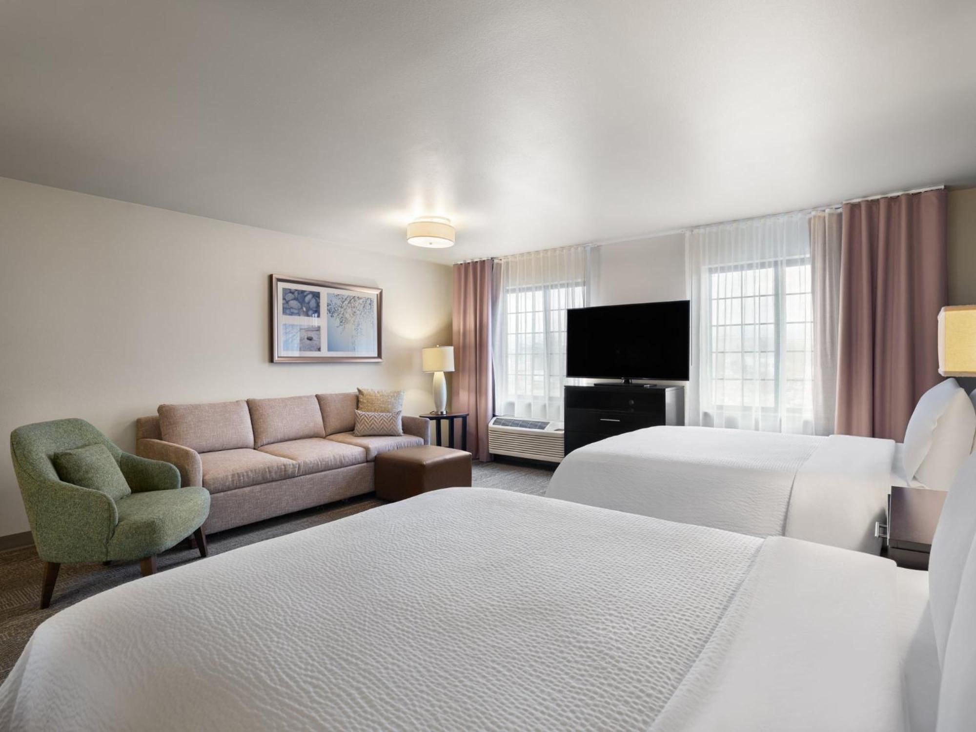 Staybridge By Ihg Hotel