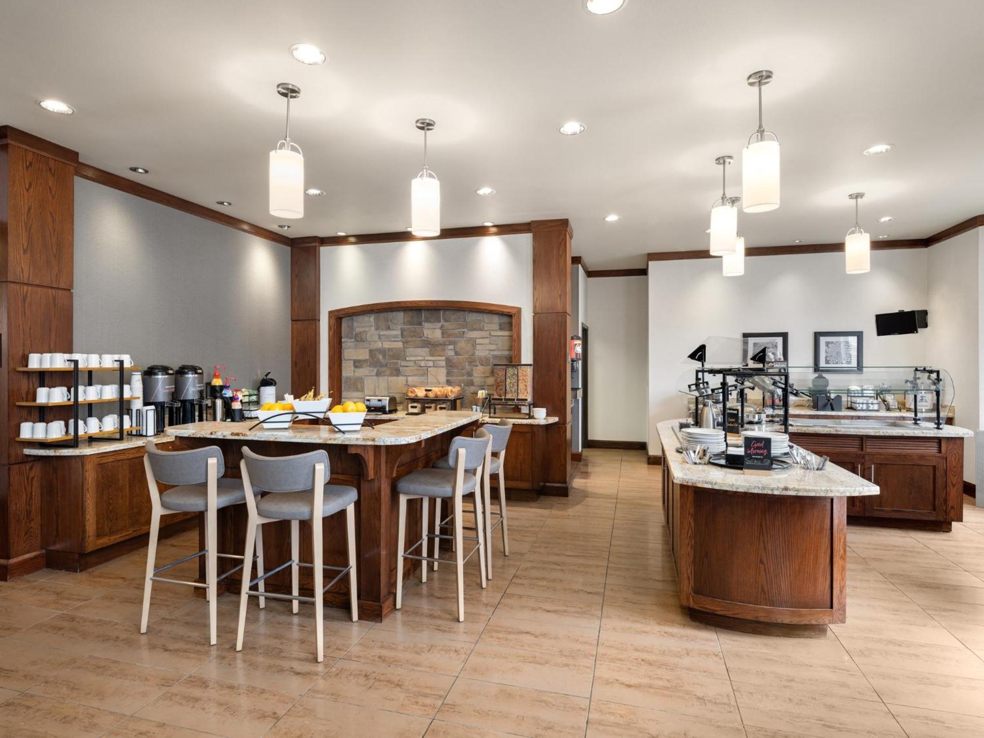 Hotel Staybridge By Ihg 3*